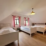 Roubenka Cesky Raj *